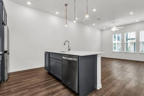 7572 Laburnam Road Dallas TX 75228