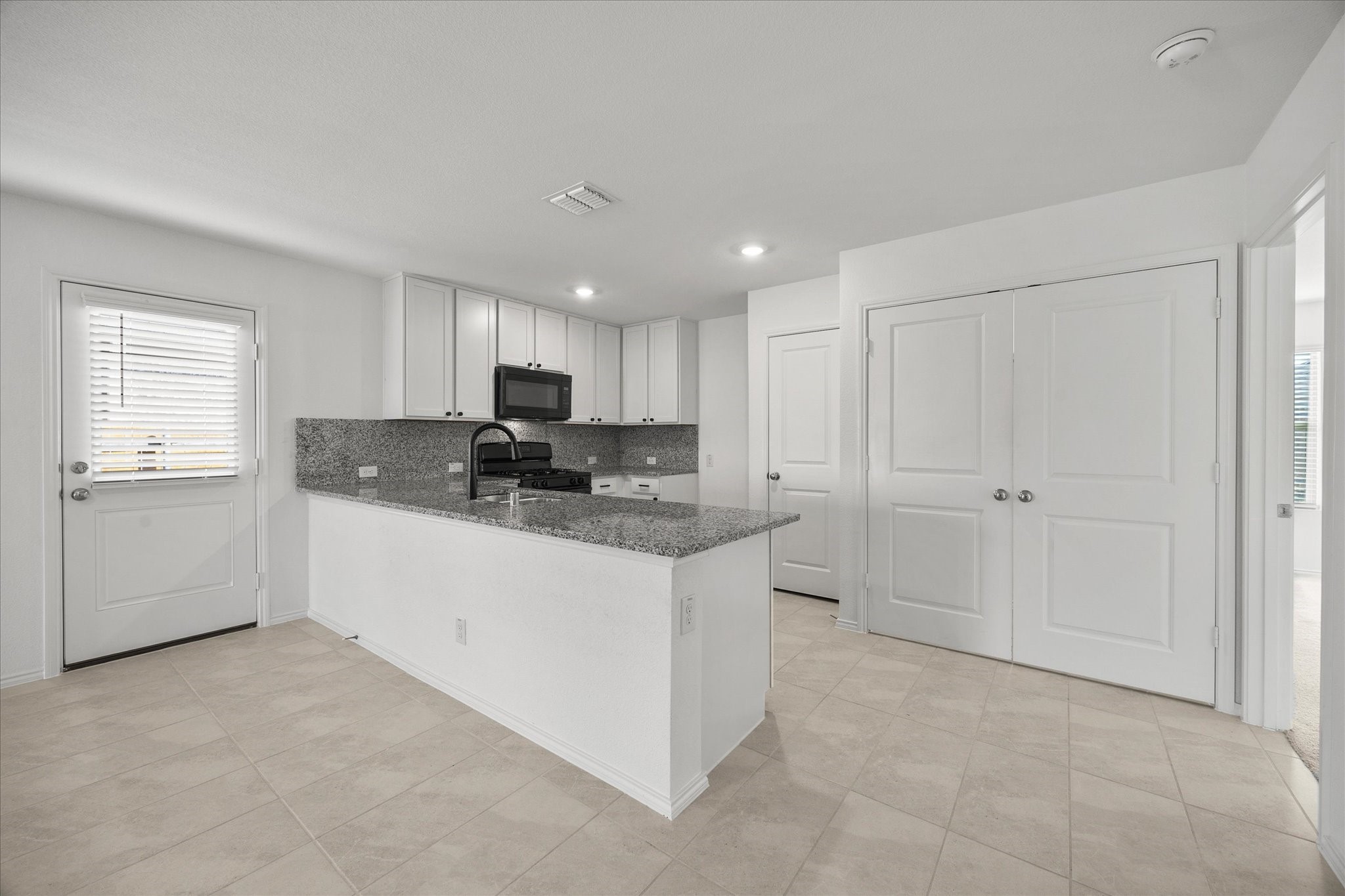 1937 Aves Glen Lane Forney TX 75126