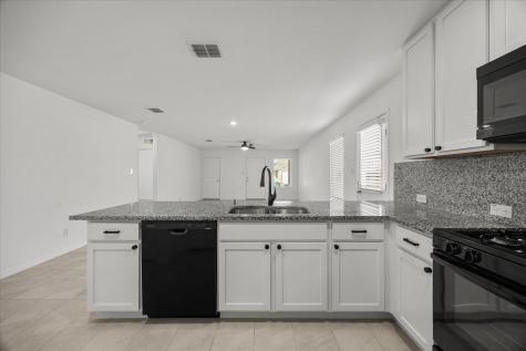 1937 Aves Glen Lane Forney TX 75126