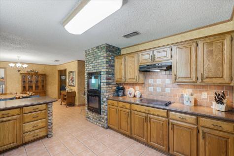 280 Vz County Road 4122 Canton TX 75103