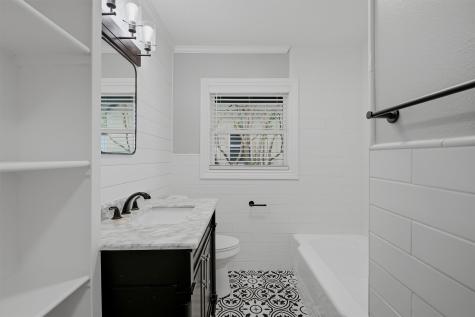 204 N Holly Avenue Sherman TX 75092