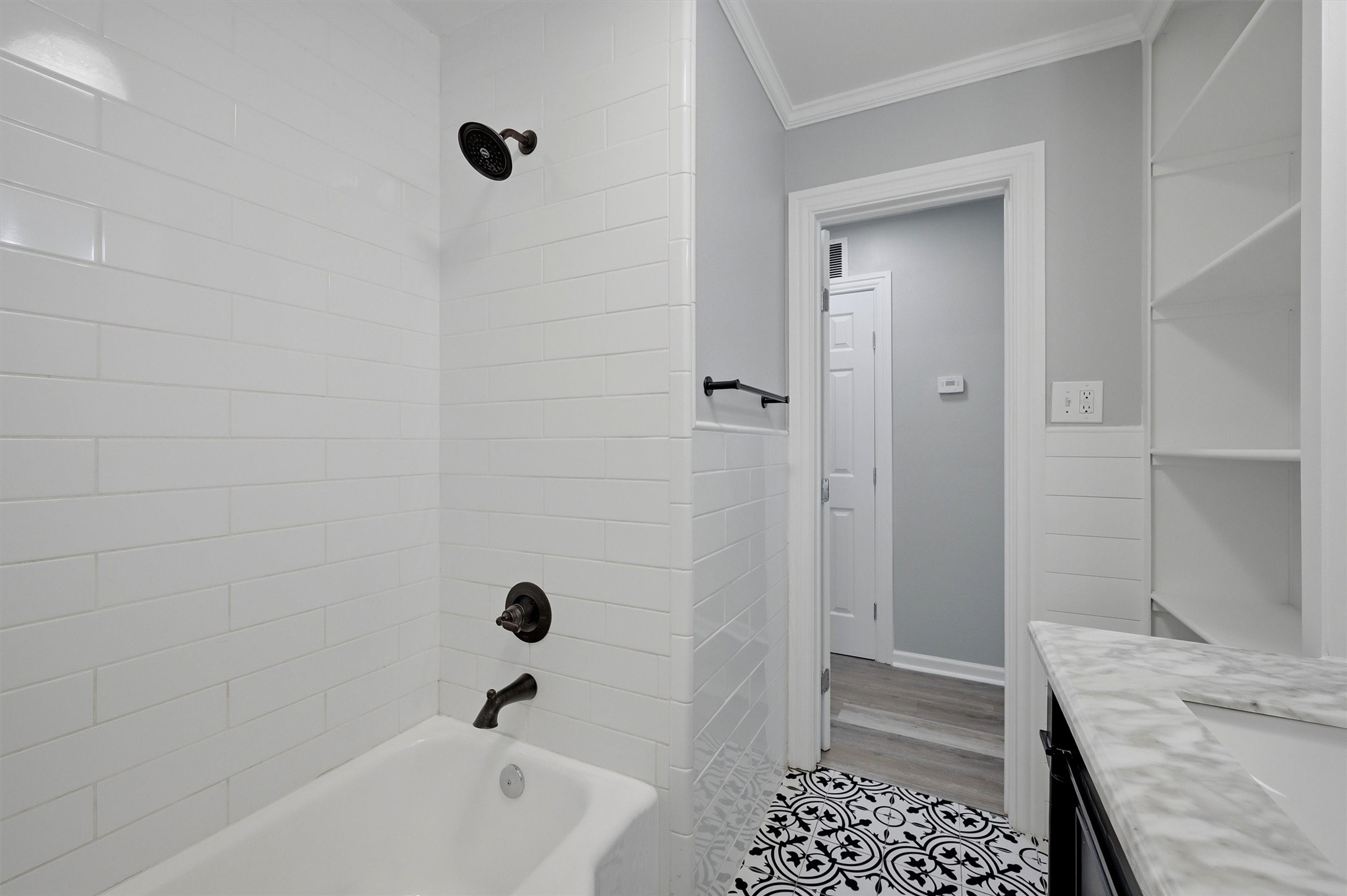 204 N Holly Avenue Sherman TX 75092