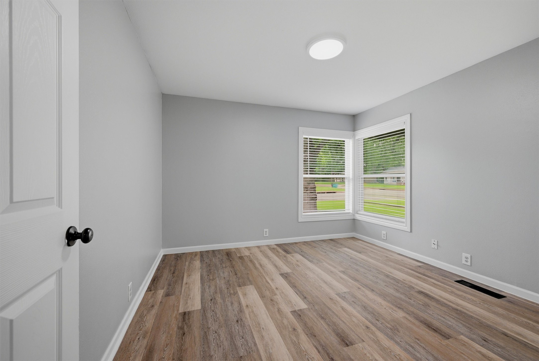 204 N Holly Avenue Sherman TX 75092