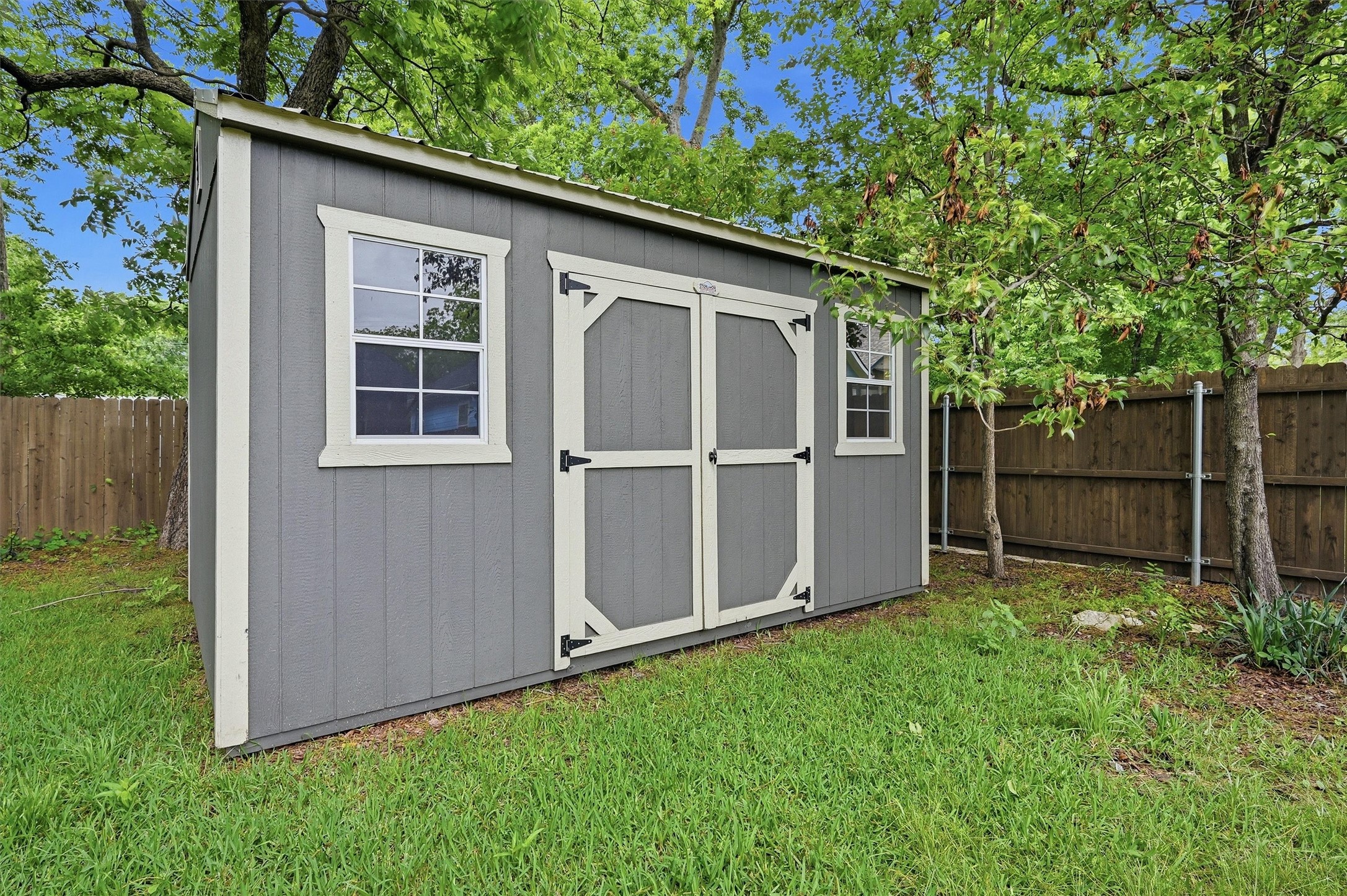 204 N Holly Avenue Sherman TX 75092