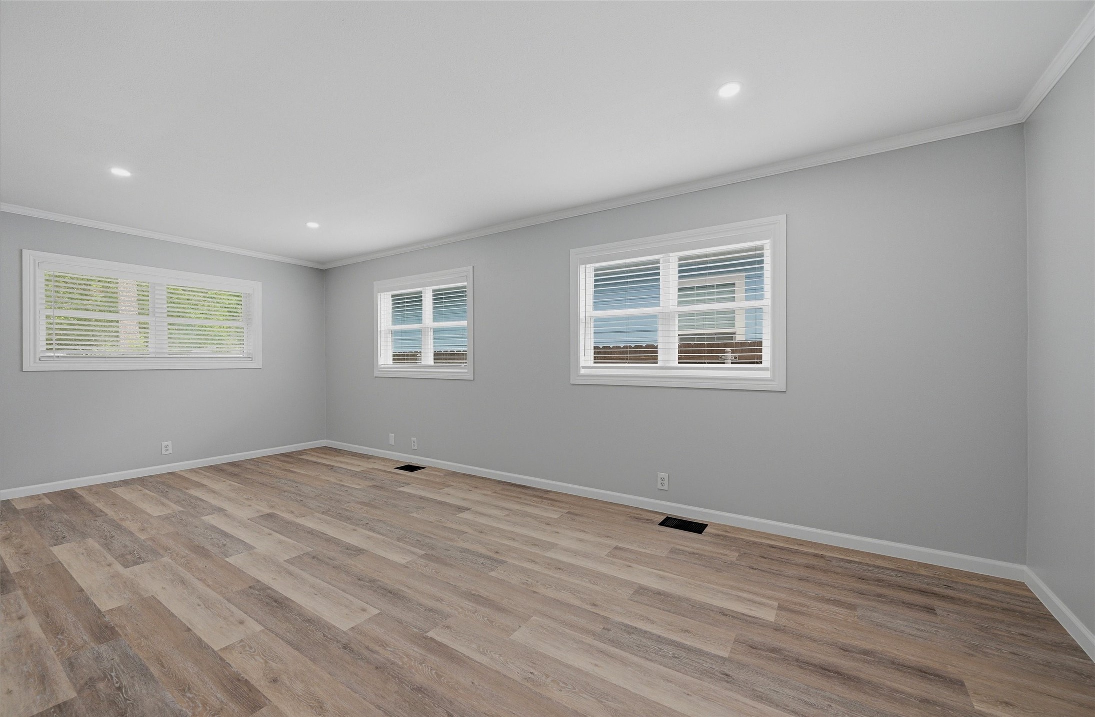 204 N Holly Avenue Sherman TX 75092