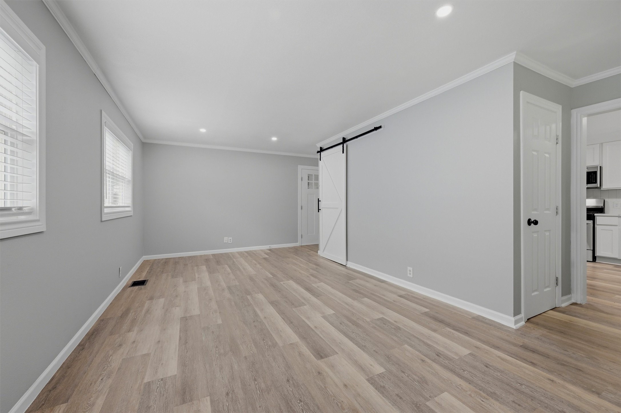 204 N Holly Avenue Sherman TX 75092