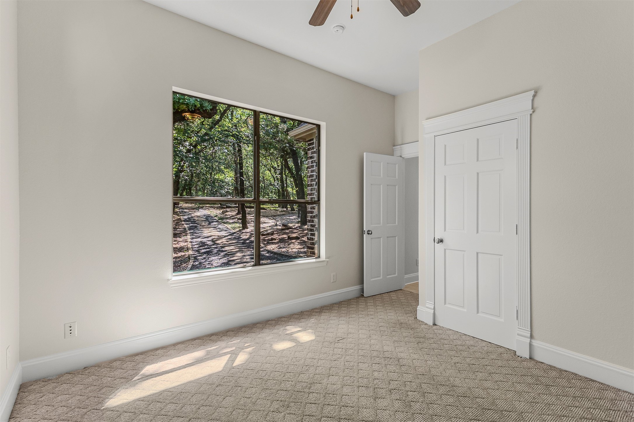 950 Garnet Cove Oak Point TX 75068