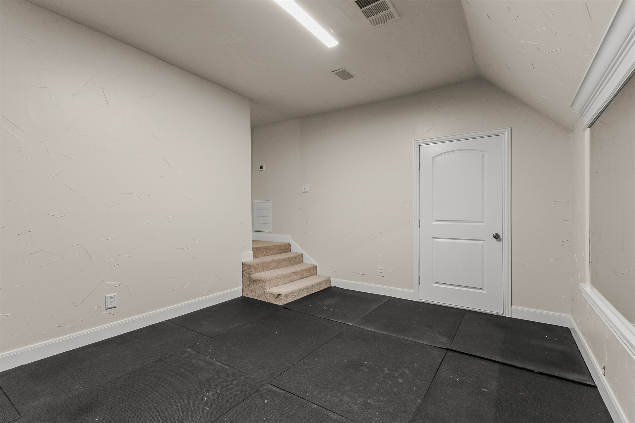 950 Garnet Cove Oak Point TX 75068