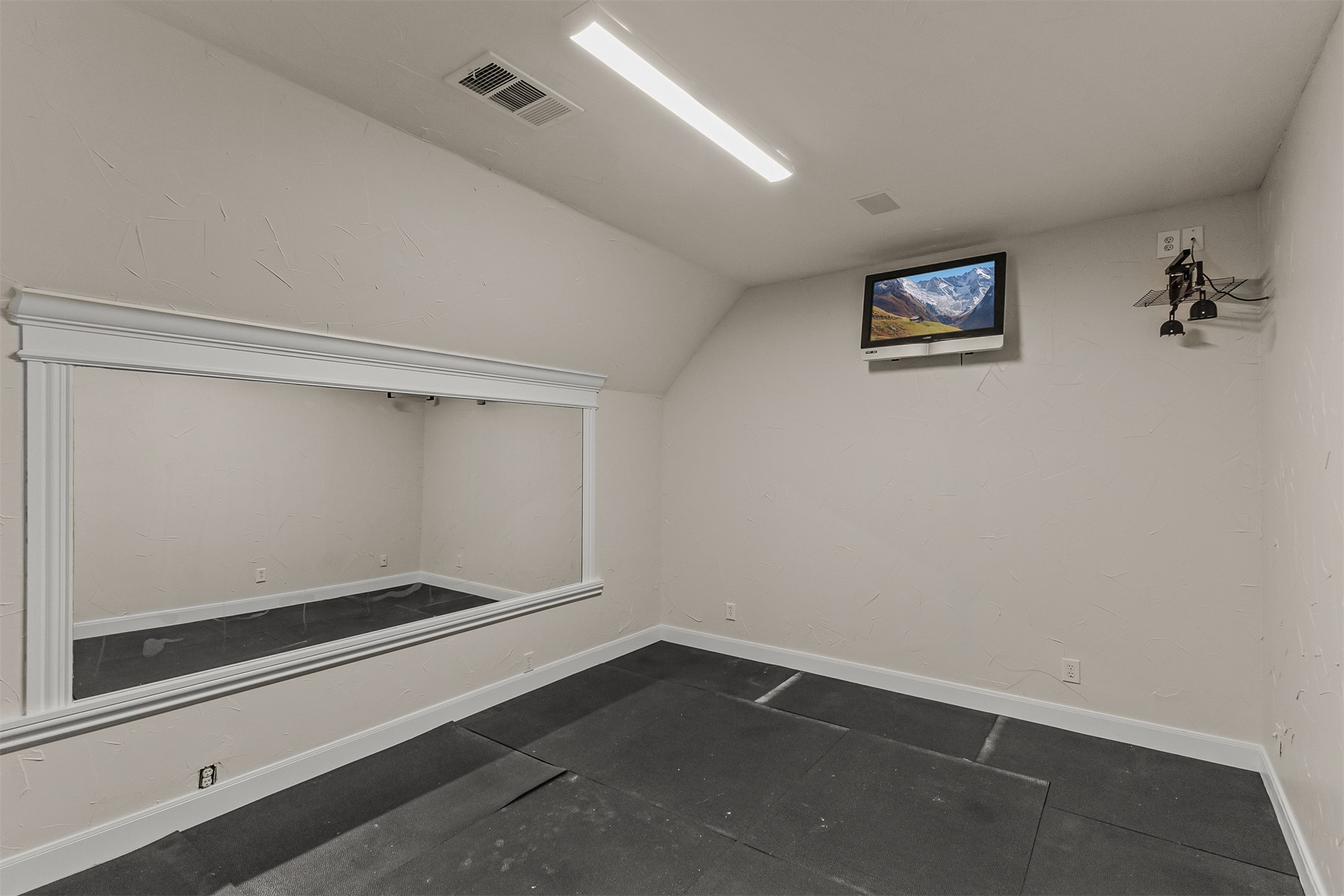 950 Garnet Cove Oak Point TX 75068