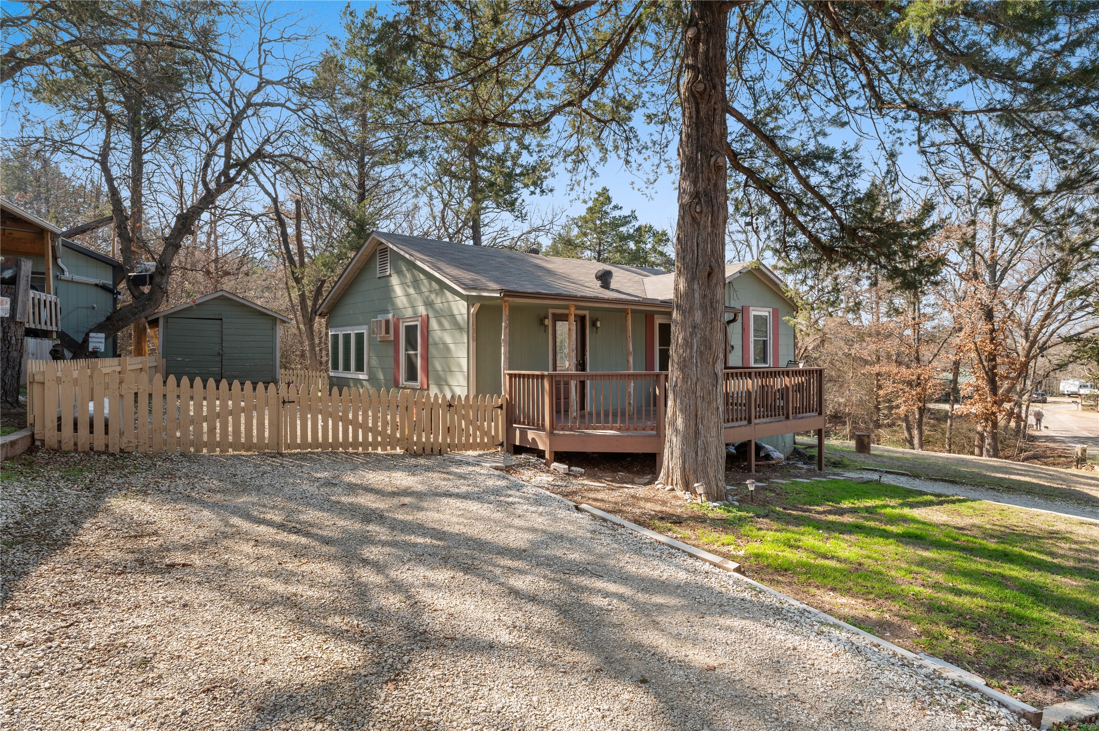 136 Snider Lane Gordonville TX 76245