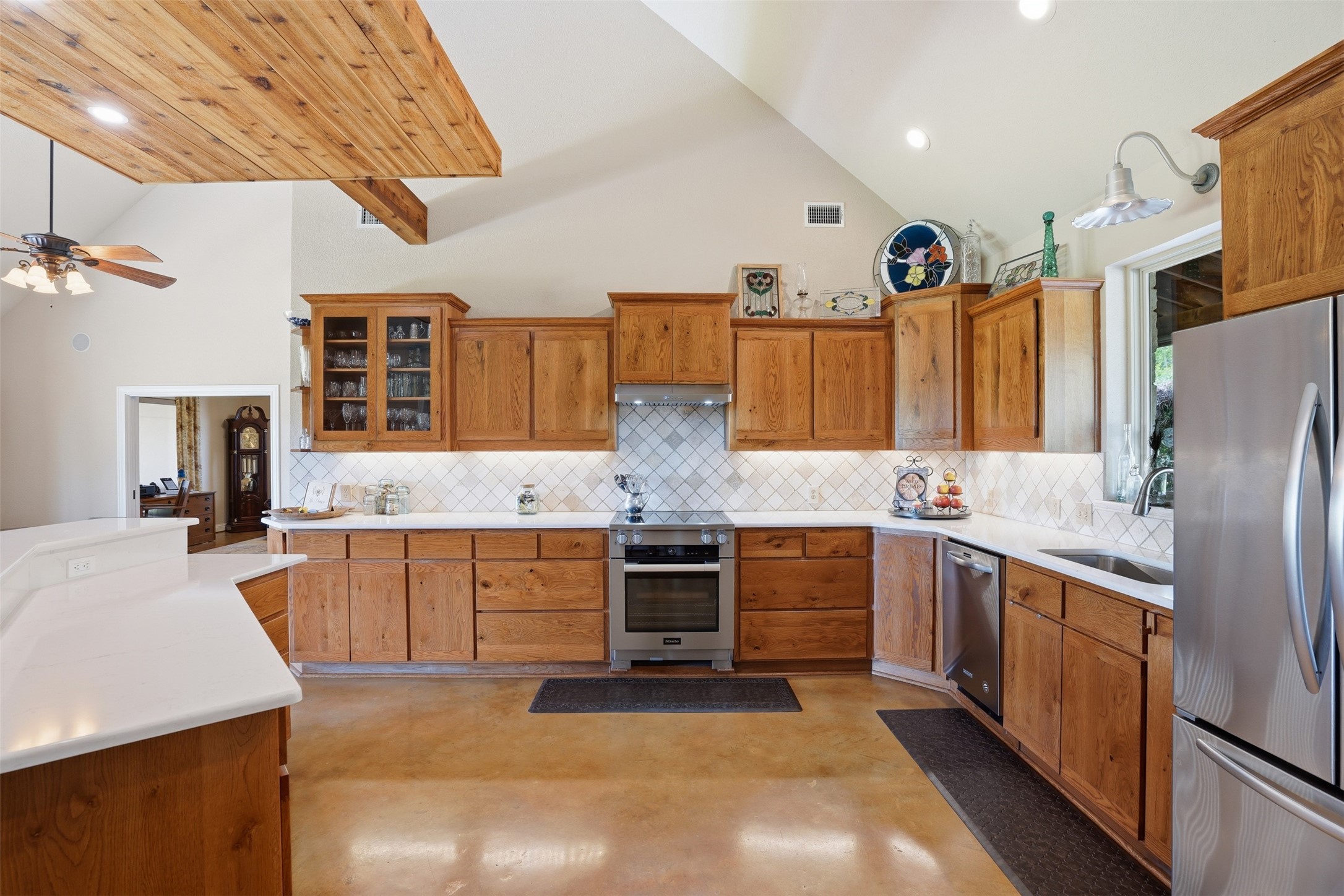 825 Benavides Lane Mineral Wells TX 76067