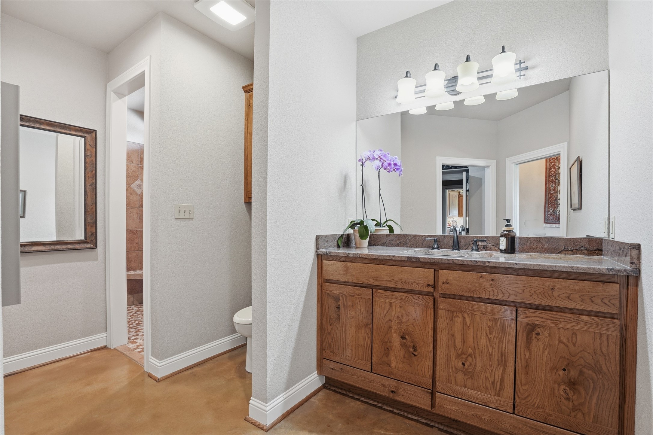 825 Benavides Lane Mineral Wells TX 76067