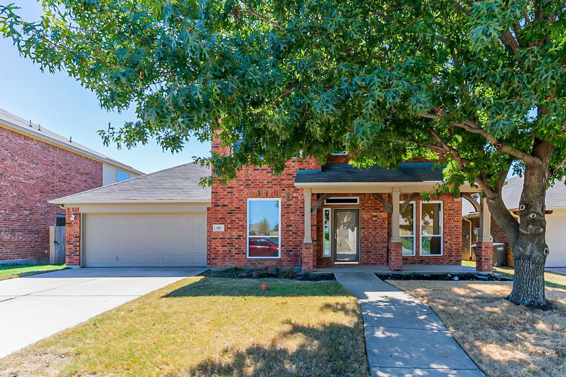 501 Braewick Drive Fort Worth TX 76131