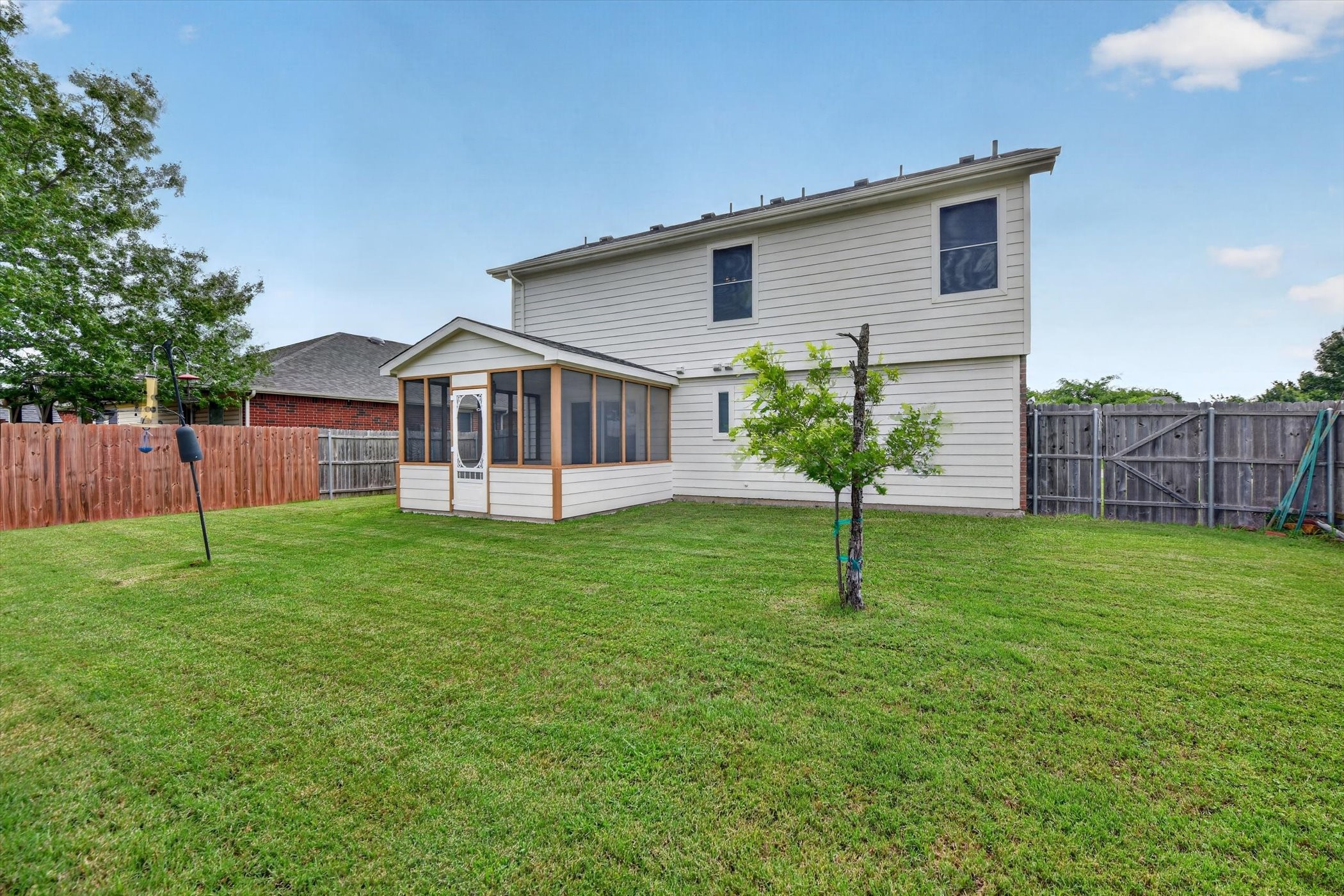 1505 First Street Sanger TX 76266