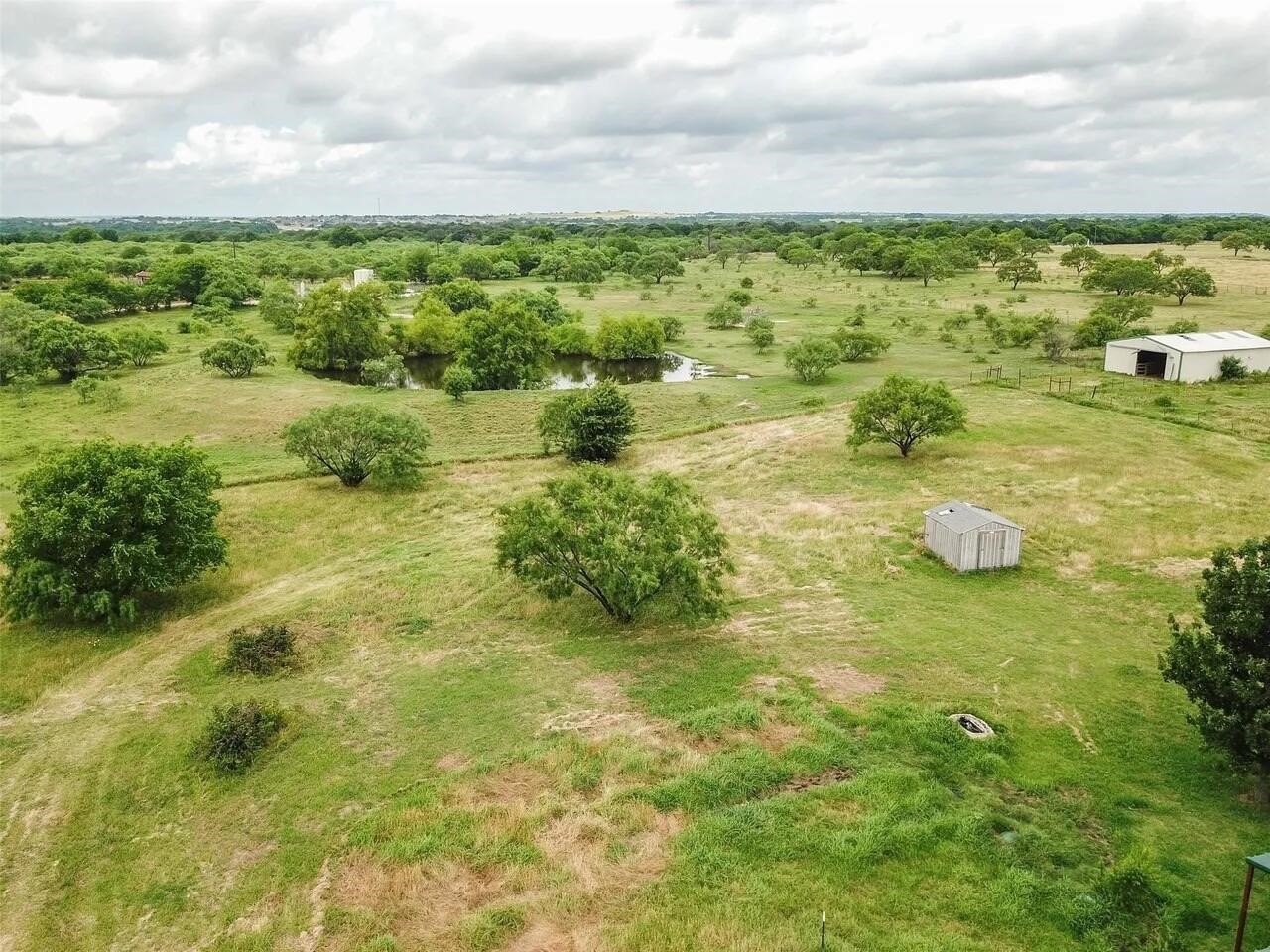 13630 N County Line Road Ponder TX 76259
