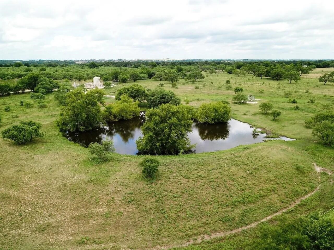13630 N County Line Road Ponder TX 76259