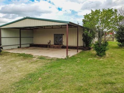 13630 N County Line Road Ponder TX 76259