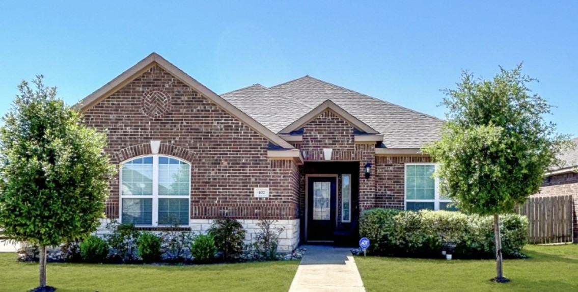 602 Roaring Springs Drive Glenn Heights TX 75154