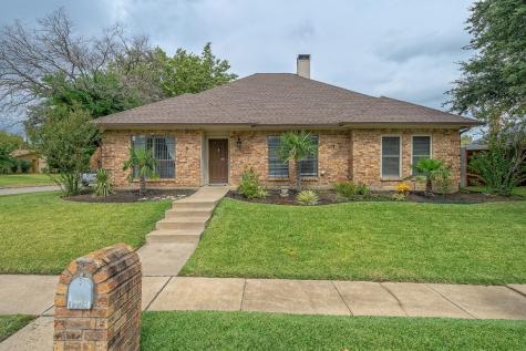 1329 Sylvan Creek Bend Lewisville TX 75067