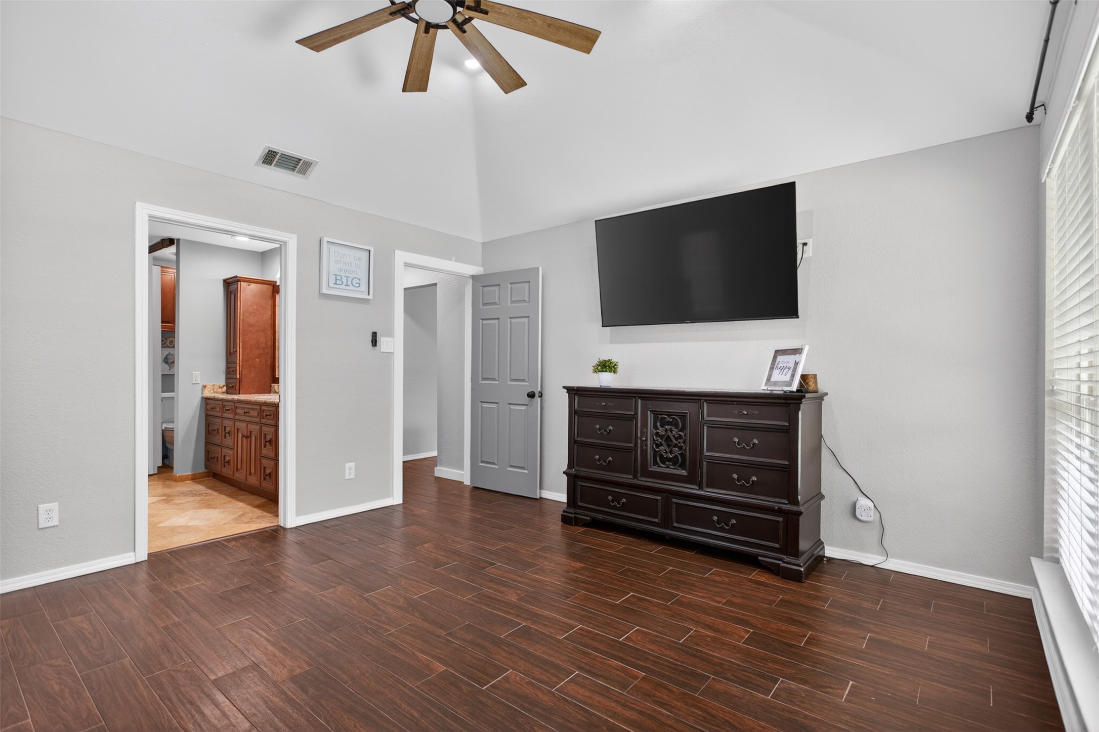 1618 Crosshaven Drive Lewisville TX 75077