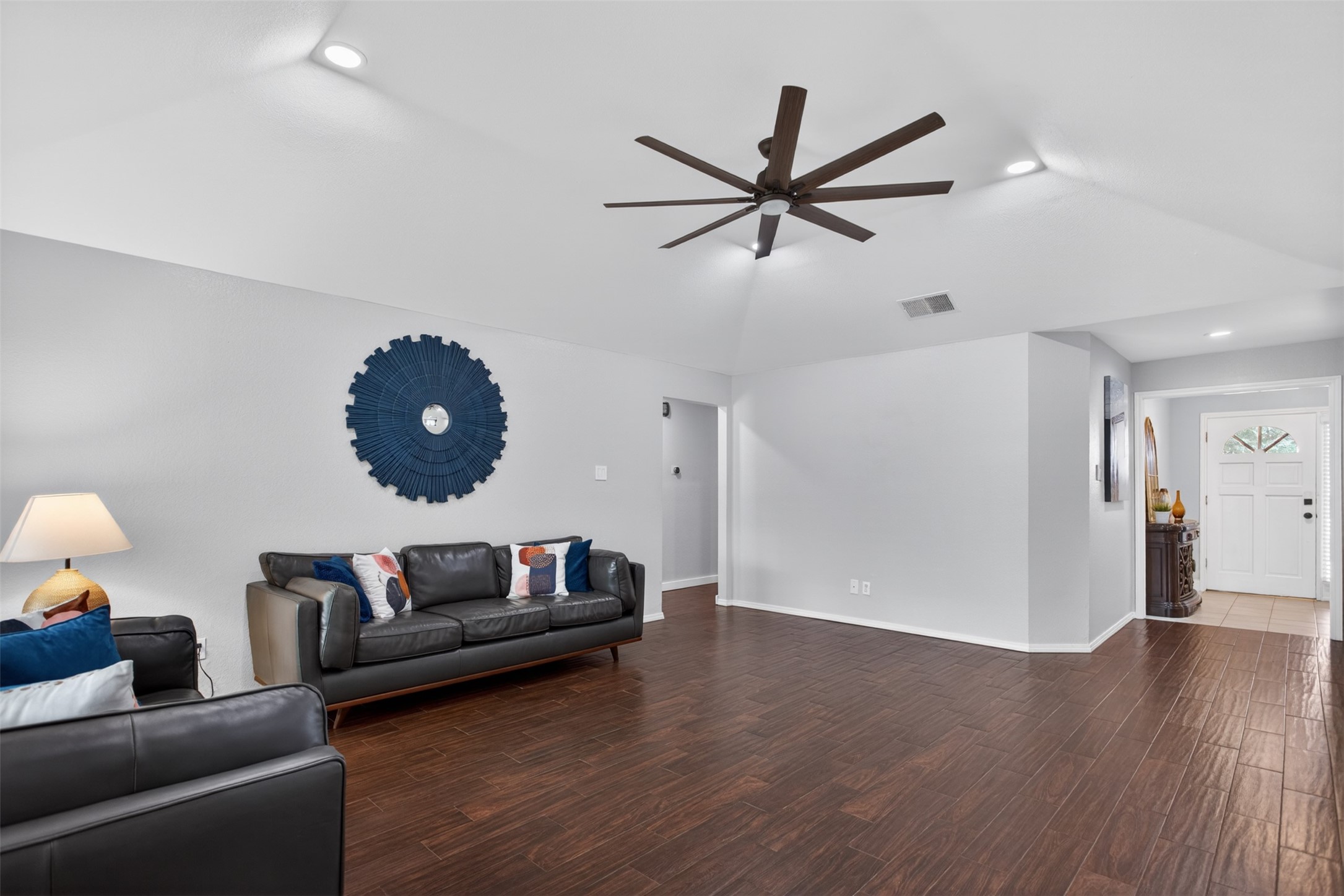 1618 Crosshaven Drive Lewisville TX 75077