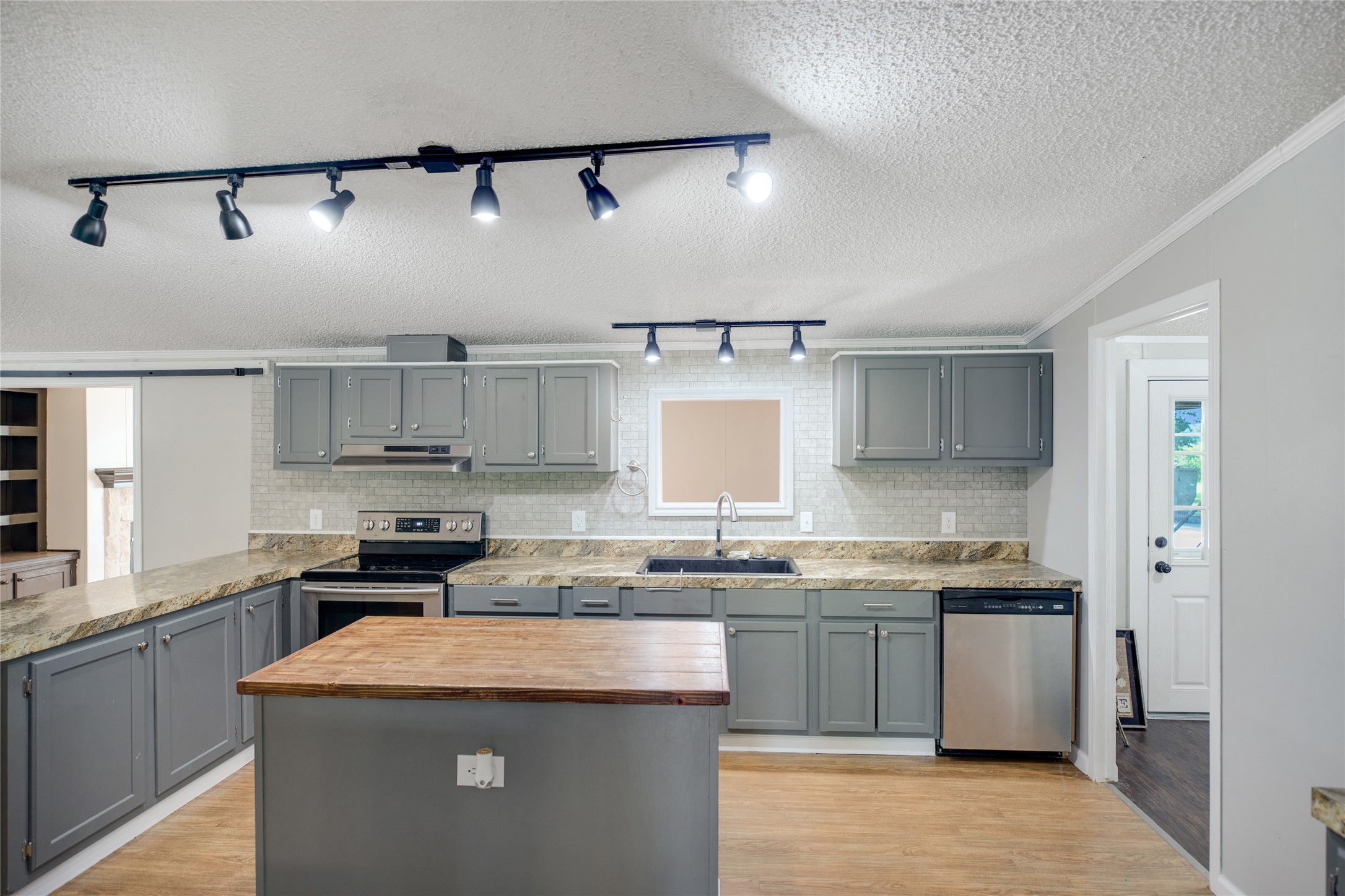 188 County Road 1541 Alba TX 75410