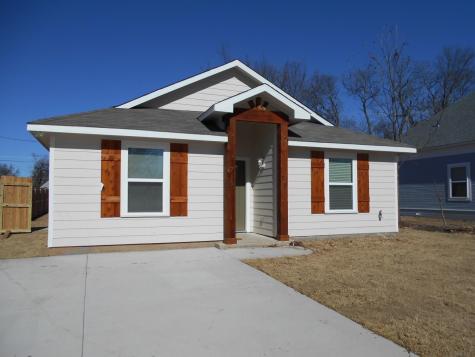 719 W Texas Street Denison TX 75020