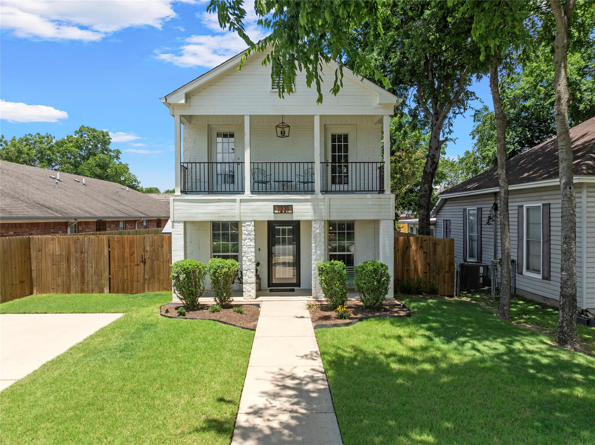 1231 Bagby Avenue Waco TX 76706