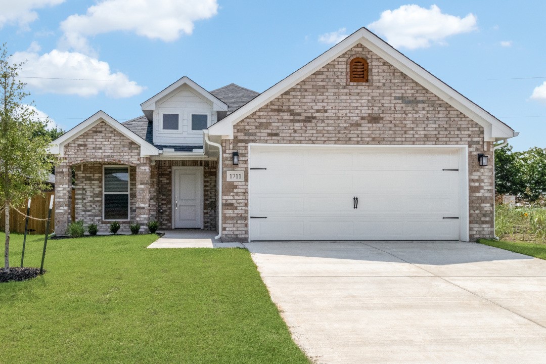 1711 Aleia Cove Sherman TX 75092