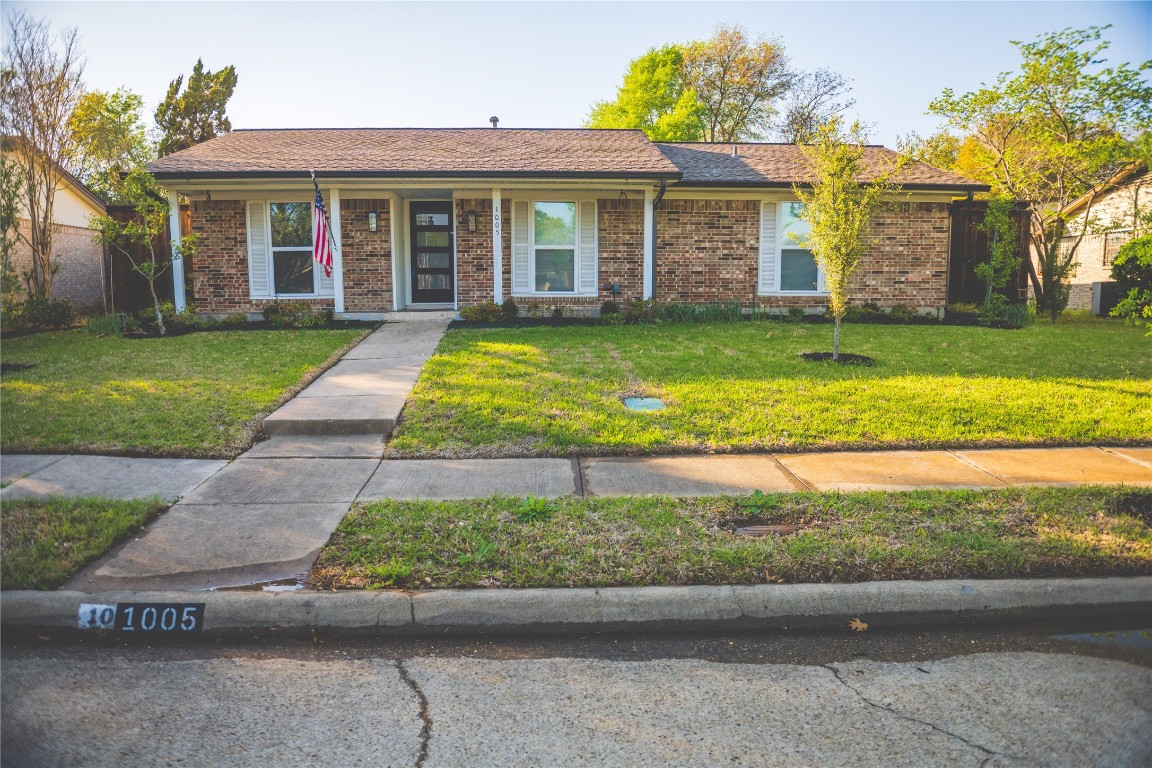 1005 Spring Lake Drive Garland TX 75043
