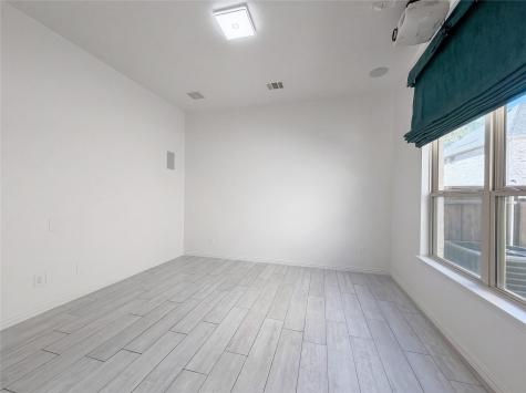 404 W 6th Street Irving TX 75060