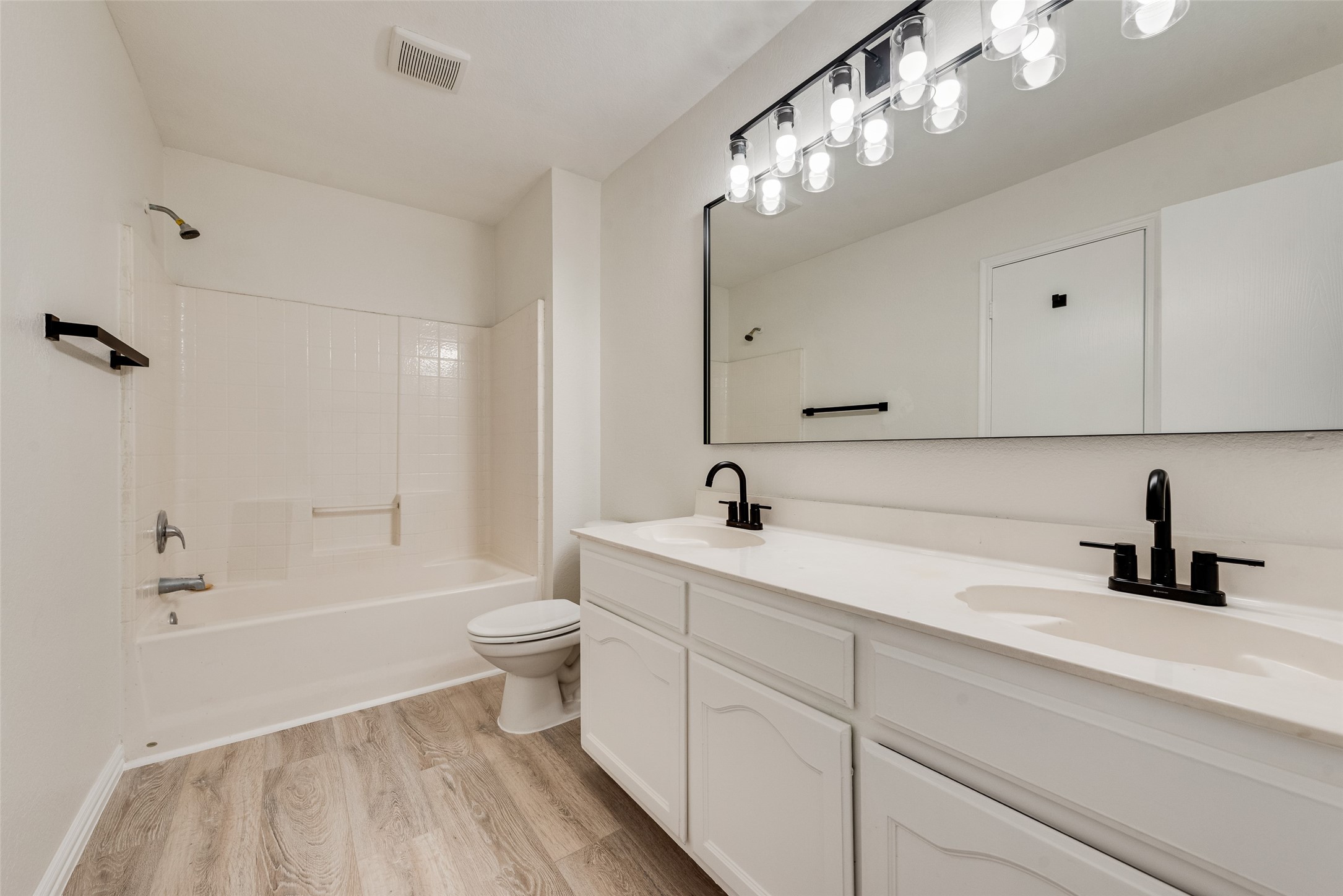 1100 Kielder Circle Fort Worth TX 76134