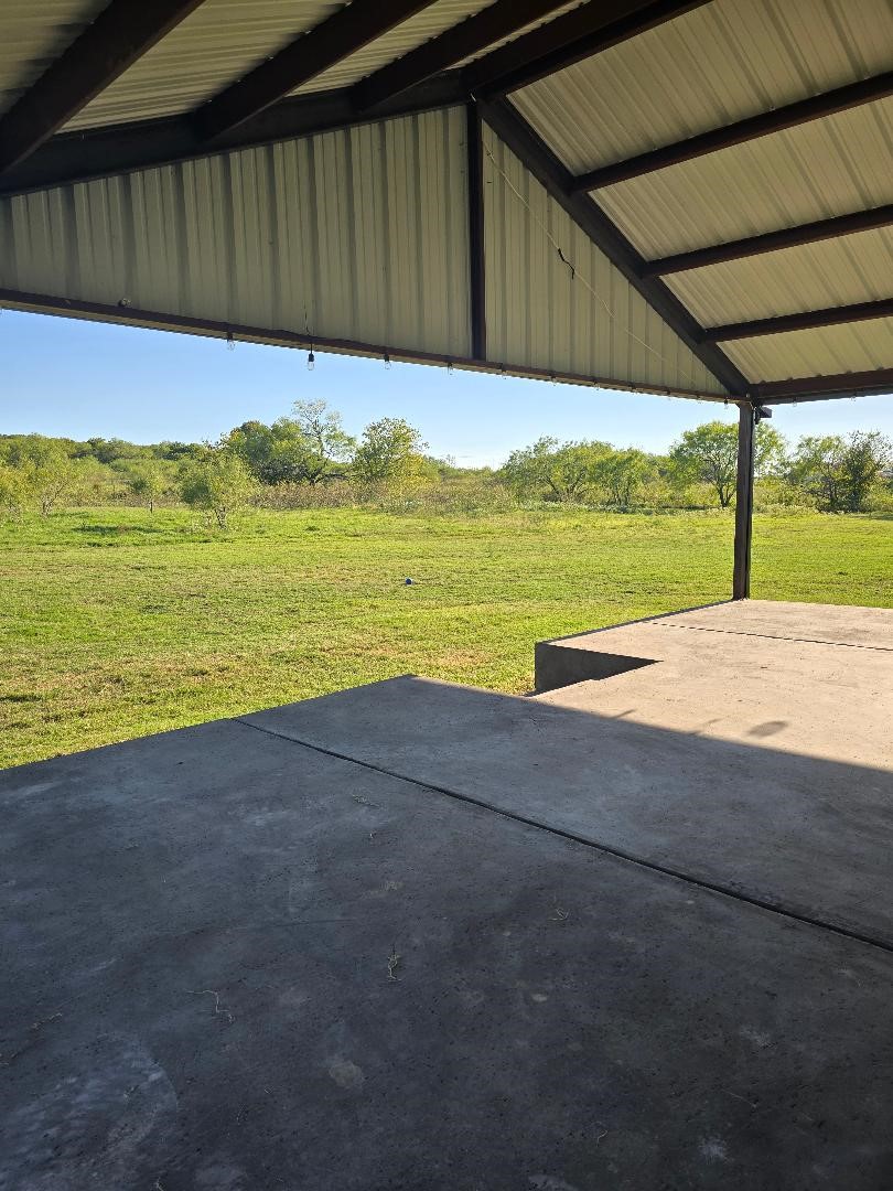 131 Hcr 1417 Covington TX 76636
