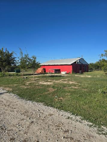 131 Hcr 1417 Covington TX 76636