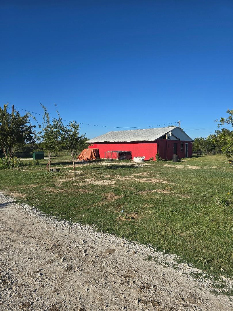 131 Hcr 1417 Covington TX 76636