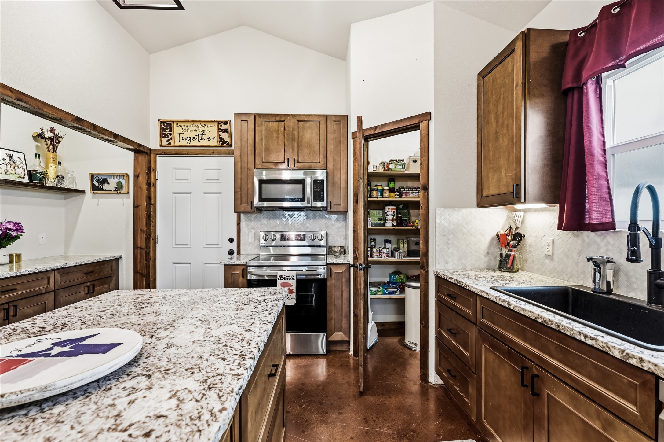 435 County Road 4875 Celeste TX 75423