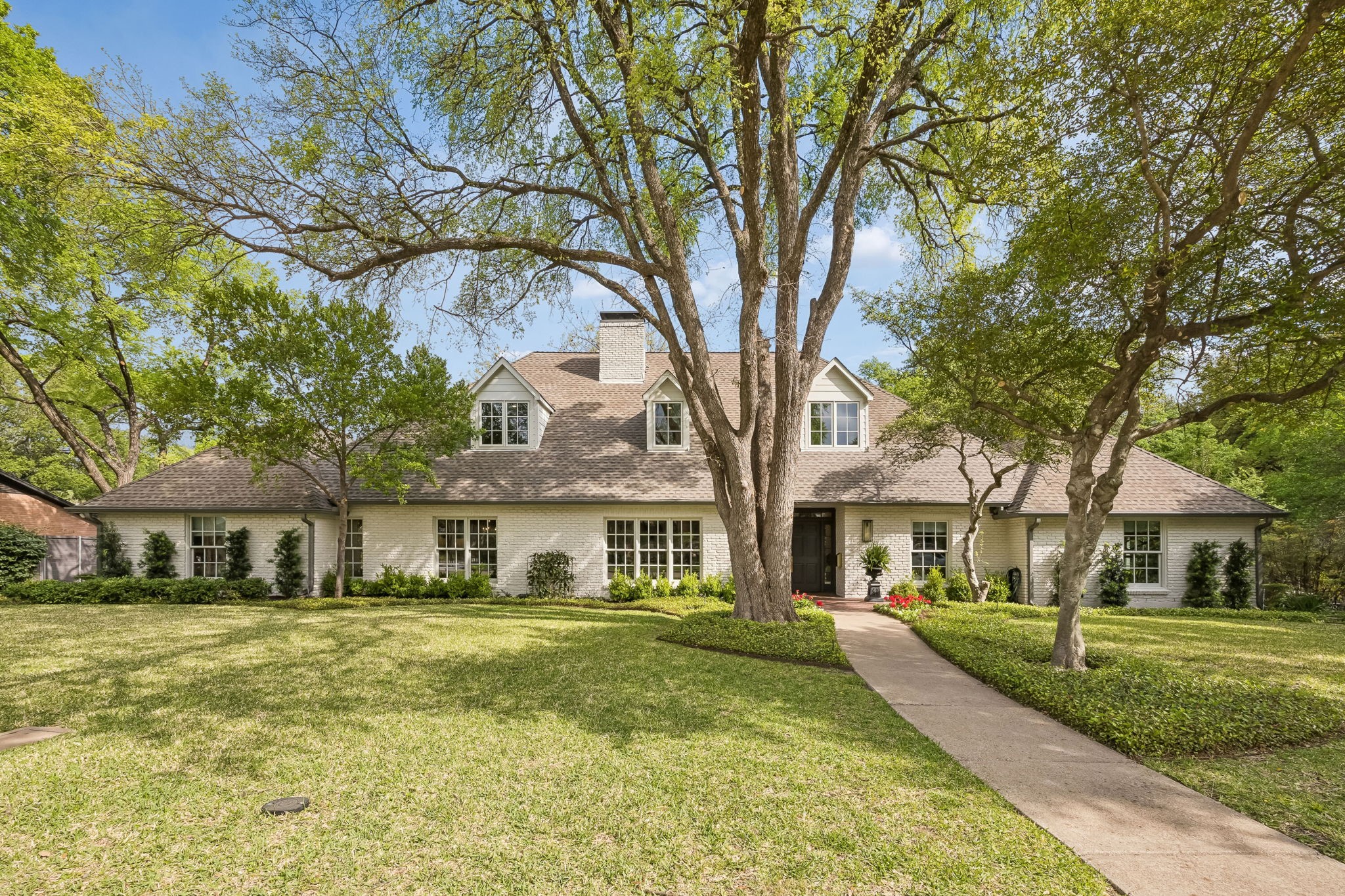 6717 Meadow Lake Avenue Dallas TX 75214
