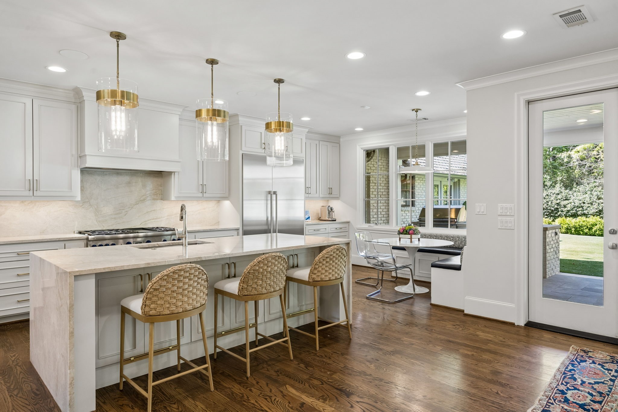 6717 Meadow Lake Avenue Dallas TX 75214