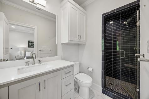 6717 Meadow Lake Avenue Dallas TX 75214