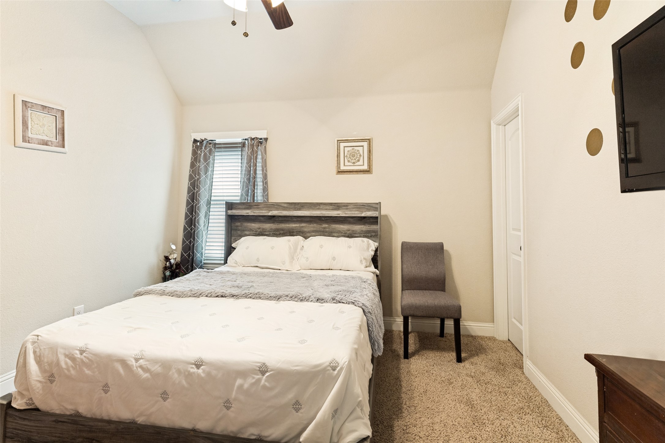 1221 Yosemite Way Burleson TX 76028