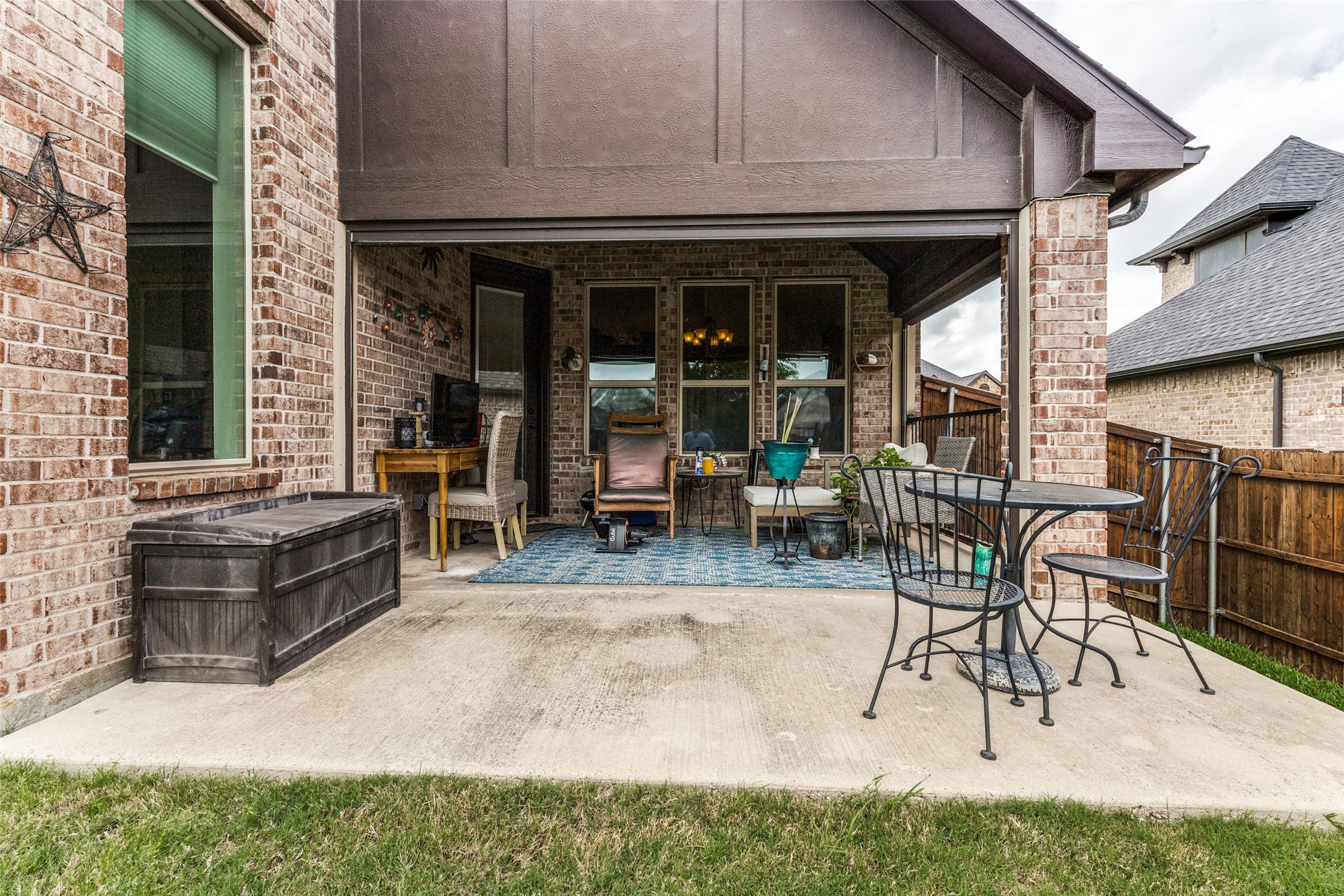 1221 Yosemite Way Burleson TX 76028