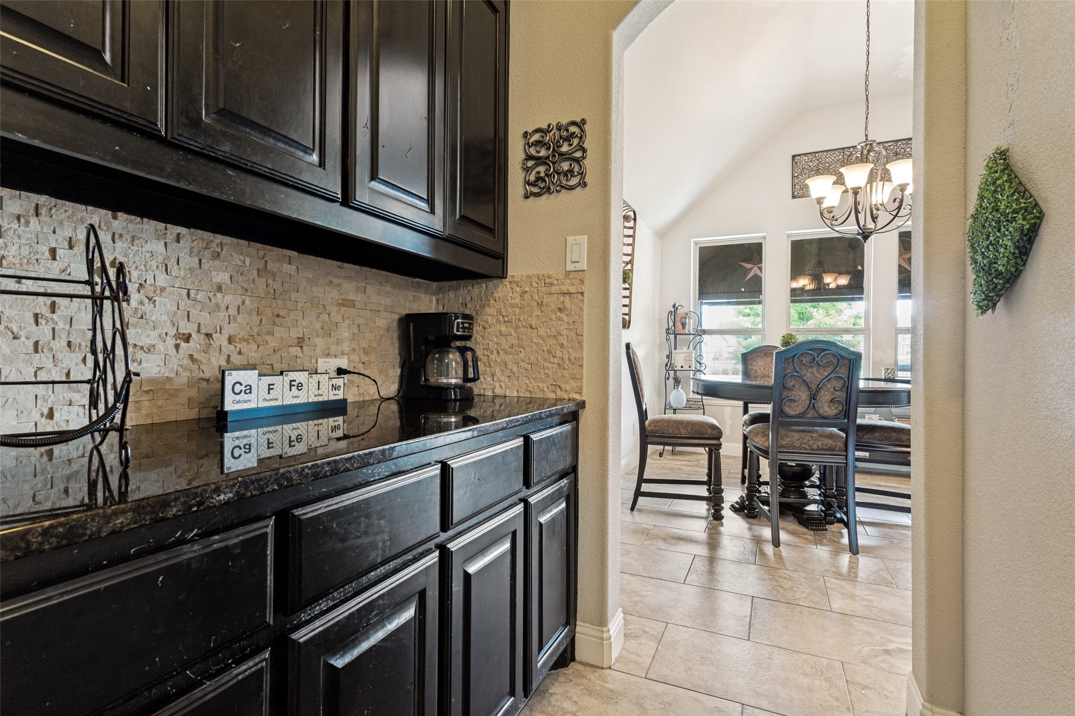 1221 Yosemite Way Burleson TX 76028