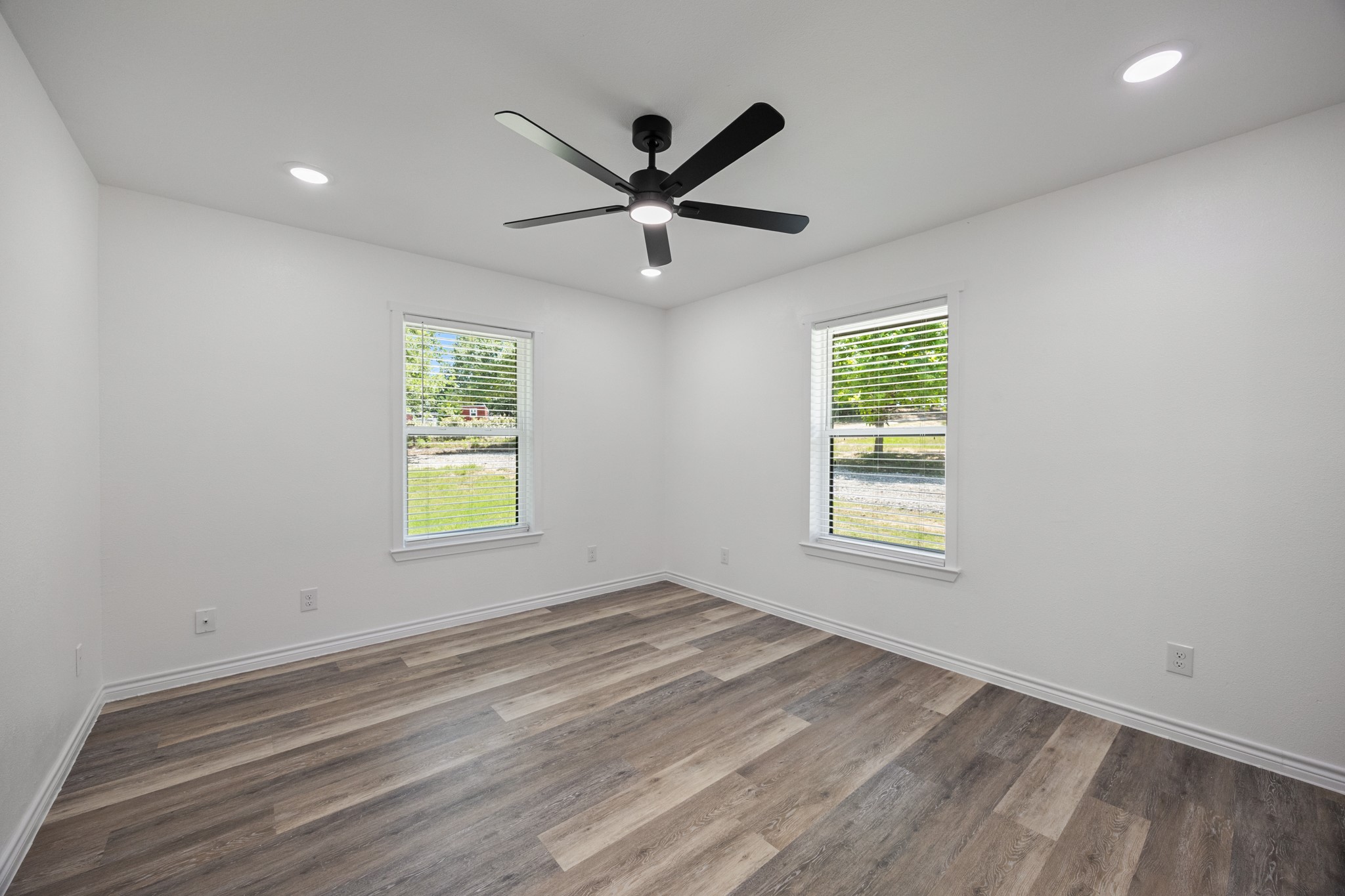 8804 County Road 3816 Athens TX 75752