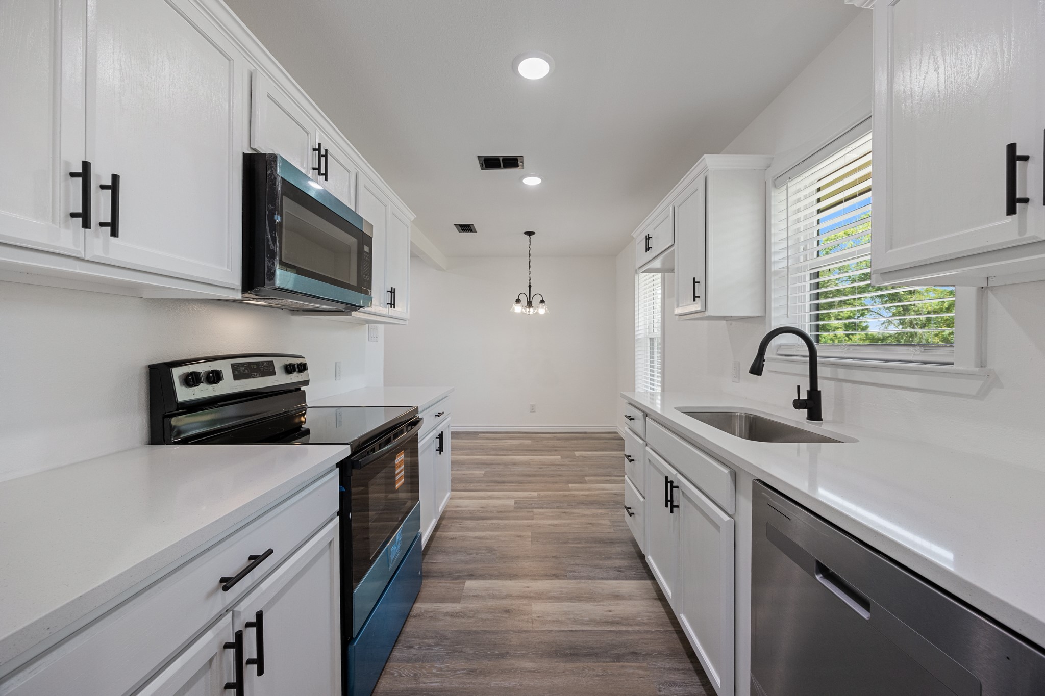 8804 County Road 3816 Athens TX 75752
