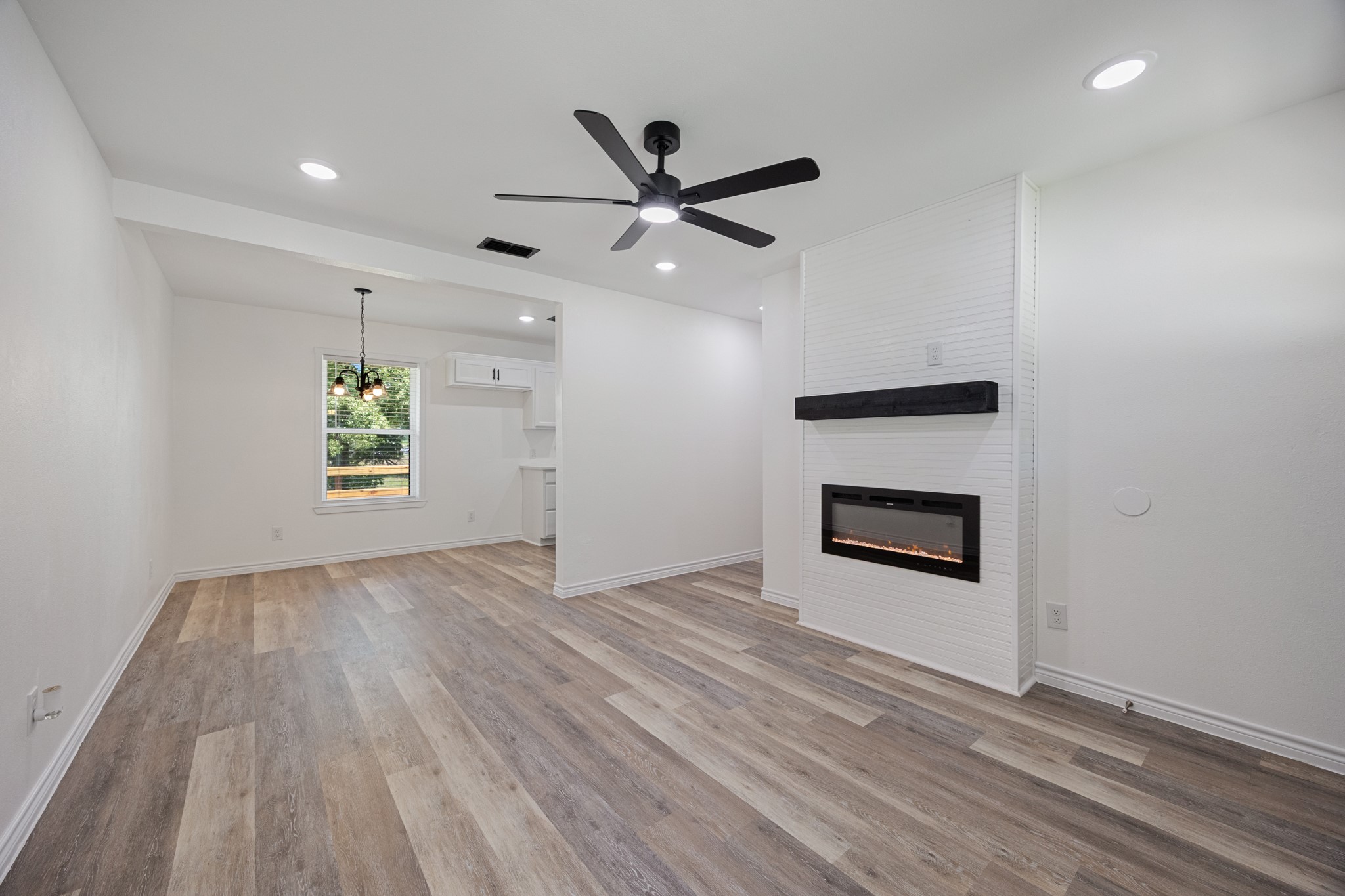 8804 County Road 3816 Athens TX 75752