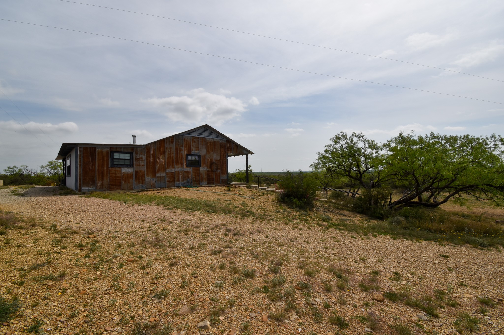 3408 Cr 312 Voss TX 76888