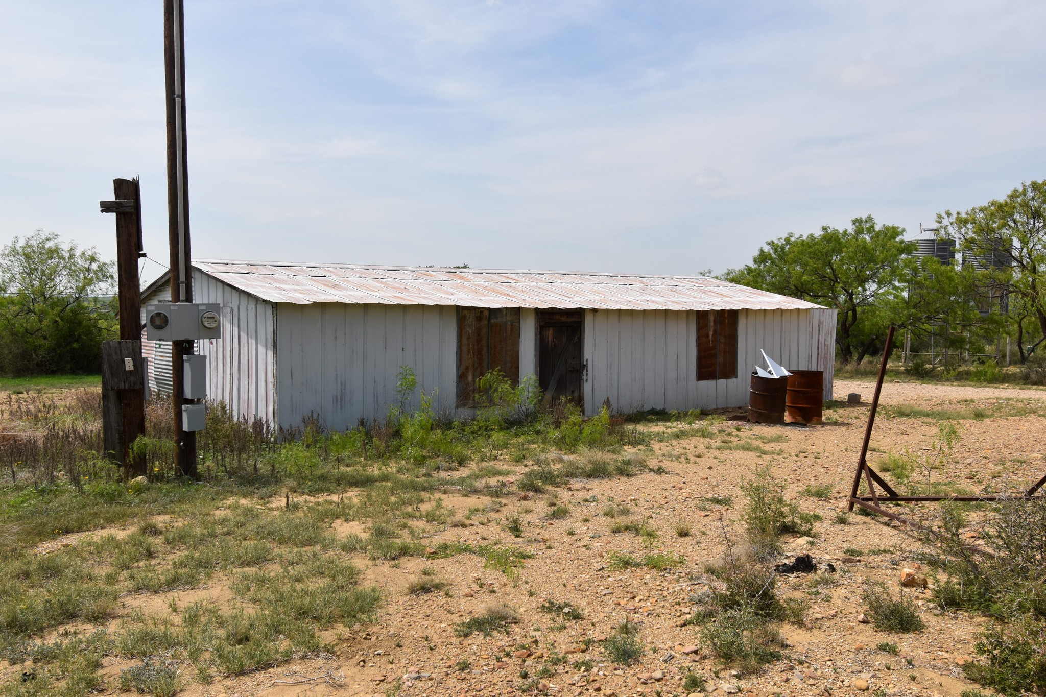 3408 Cr 312 Voss TX 76888