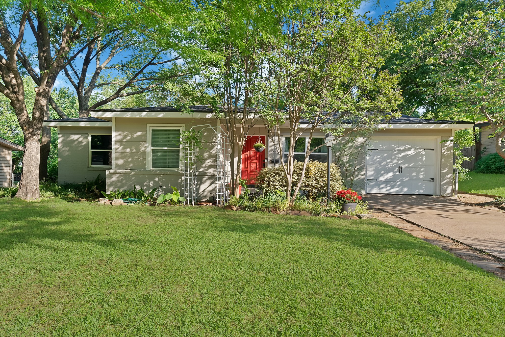 1510 Ravenwood Drive Arlington TX 76013
