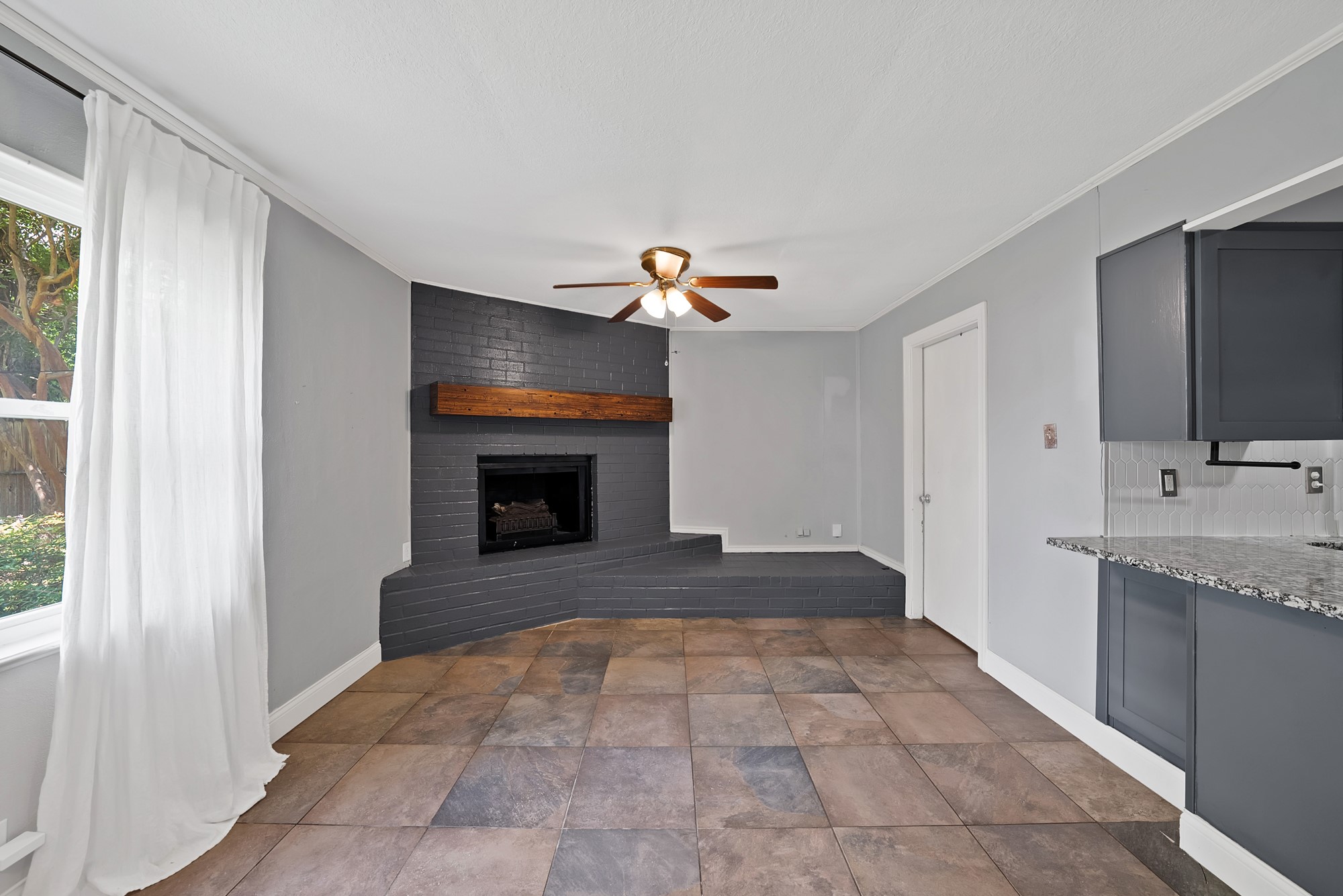 1510 Ravenwood Drive Arlington TX 76013