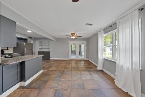 1510 Ravenwood Drive Arlington TX 76013